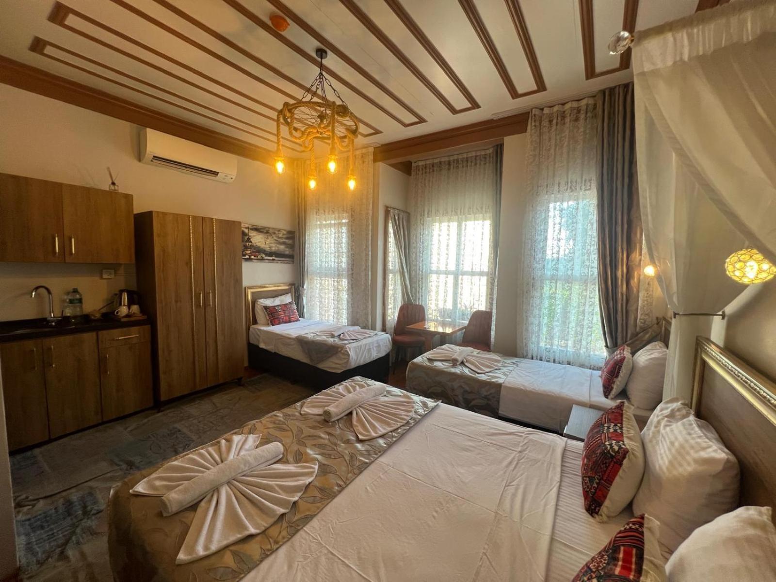 April Hotel İstanbul Dış mekan fotoğraf